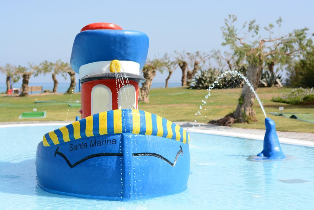 Santa Marina Beach Gazi エクステリア 写真