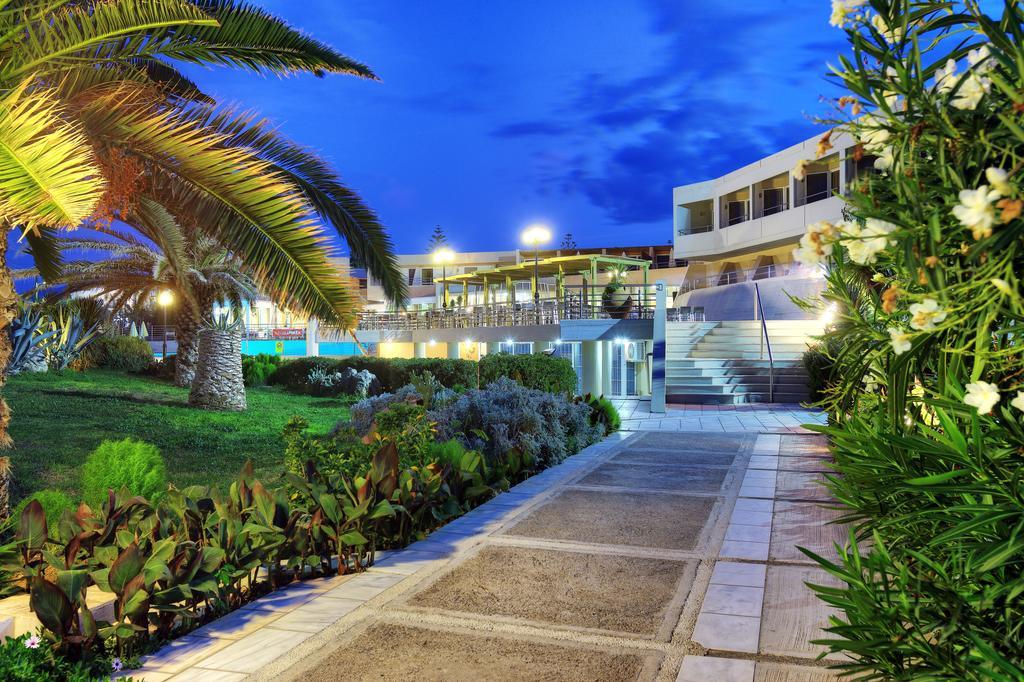 Santa Marina Beach Gazi エクステリア 写真